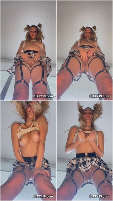 Domina Doxy onlyfans leaked video with her big young natural boobs on full leaked video. Absolutly free 27mb video for you!