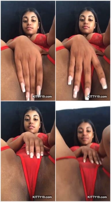 Julieth Diaz onlyfans hot video with pussy touch action. She recorded it on camera and waiting boyfriend for hard sex. She love drink sperm every morning.