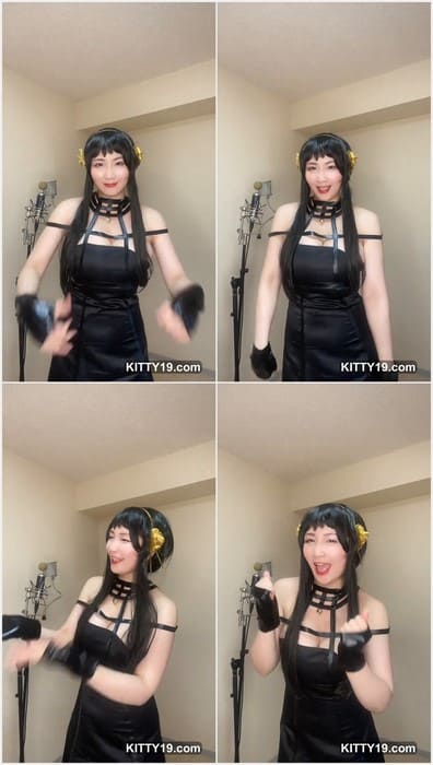 Akienpitsu boobs show in cosplay costume. Beauty Japanise tiktok huge boobs model dancing in tight t-short. Download it!