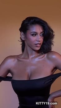 Briana Smith model nude