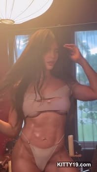 Gaby de Paula hot