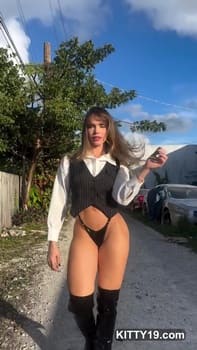 Gaby de Paula naked