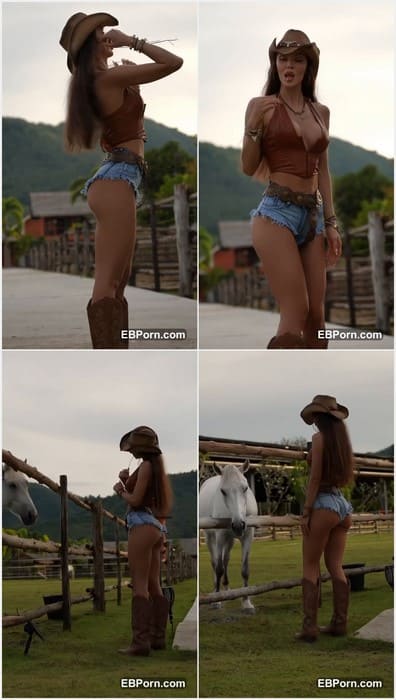 Inna Aminova leak video with her perfect ass in jeans. Innochka take off her panties after crazy sex with boyfriend.