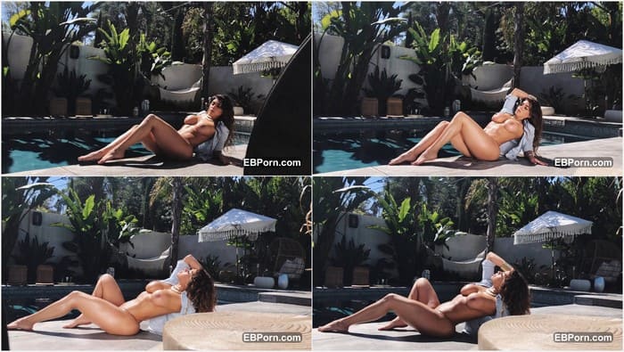 Jessica Guerra tits so big and hot. I need sucking her nipples and after hard fucking her asshole! Download now and enjoy.