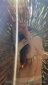 Luna Piombanti naked