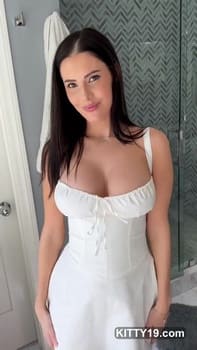 Erin Olash onlyfans