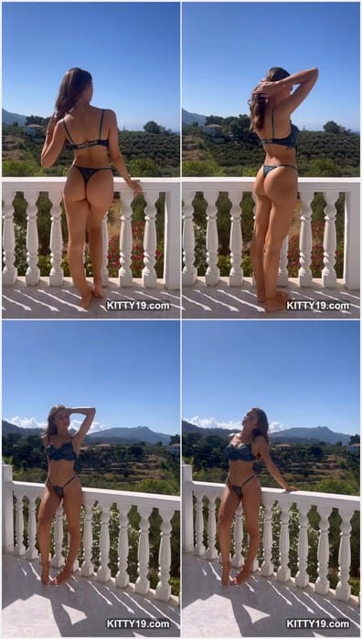 Sarah Leonard naked