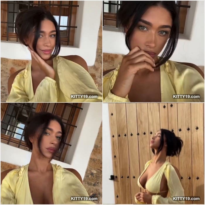 Shayna Caresse naked