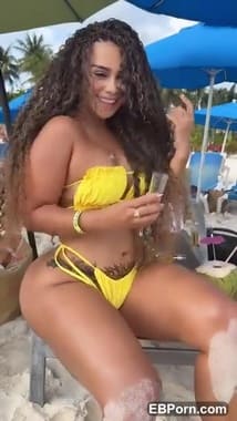 Sara Gil xxx