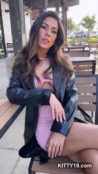 ALI LEE nude leaks
