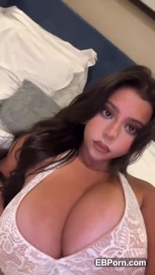 Coral Sharon naked